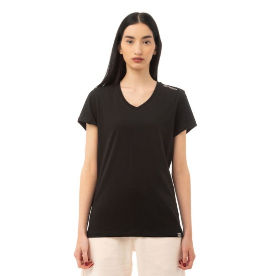 BENATION V-NECK S/S TEE ESSENTIALS 05112402-01 BENATION V-NECK S/S TEE ESSENTIALS 05112402-01